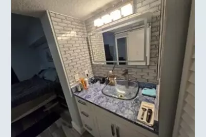 1105 Lake Shore Drive #102, West Palm Beach, FL 33403 - Photo 15