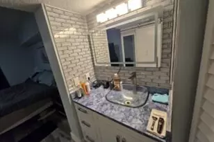 1105 Lake Shore Dr, Lake Park, FL 33403 - Photo 15