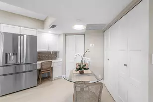 100 SE 5th Ave, Boca Raton, FL 33432 - Photo 13