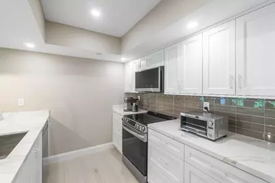 100 SE 5th Avenue #404, Boca Raton, FL 33432 - Photo 15