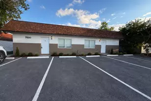 7830 SW 10th Ct, North Lauderdale, FL 33068 - Photo 9