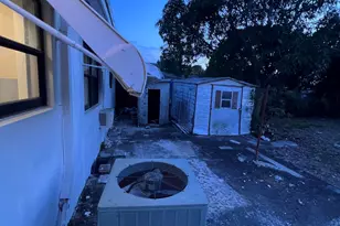 911 S B St, Lake Worth Beach, FL 33460 - Photo 13