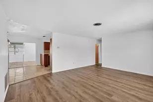 2631 NE Myrtle St, Jensen Beach, FL 34957 - Photo 3