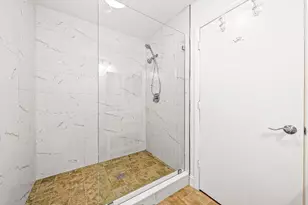 2566 Bedford Mews Dr, Wellington, FL 33414 - Photo 19