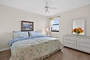 2240 N Cypress Bend Dr, Pompano Beach, FL 33069 - Photo 17