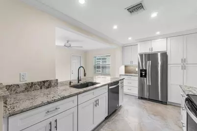 2096 SW 13th Terrace, Boynton Beach, FL 33426 - Photo 3