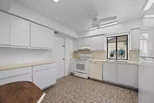 2 Ridge Pointe Dr, Boynton Beach, FL 33435 - Photo 5