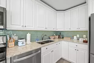 5440 N Ocean Dr, Singer Island, FL 33404 - Photo 21