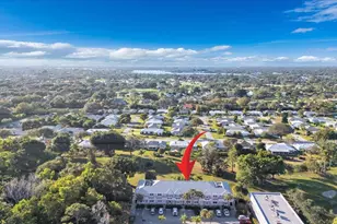 18081 SE Country Club Dr, Jupiter, FL 33469 - Photo 3