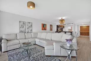 3960 Oaks Clubhouse Dr, Pompano Beach, FL 33069 - Photo 17