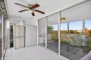 3960 Oaks Clubhouse Dr, Pompano Beach, FL 33069 - Photo 39