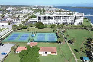 801 Lake Shore Dr, Lake Park, FL 33403 - Photo 25