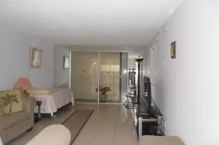 681 S Hollybrook Dr, Pembroke Pines, FL 33025 - Photo 13