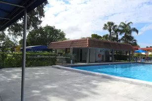 681 S Hollybrook Dr, Pembroke Pines, FL 33025 - Photo 25