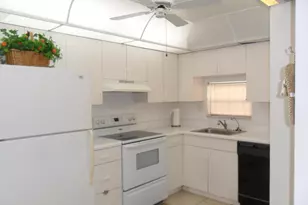 681 S Hollybrook Dr, Pembroke Pines, FL 33025 - Photo 3