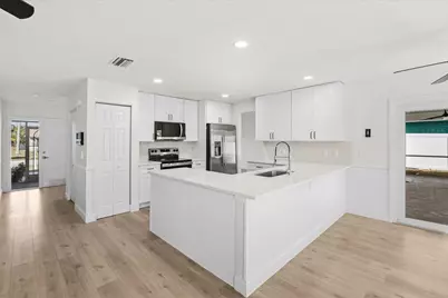 218 Las Palmas Street, West Palm Beach, FL 33411 - Photo 15