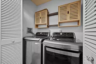 11 Dorchester Cir, Palm Beach Gardens, FL 33418 - Photo 17