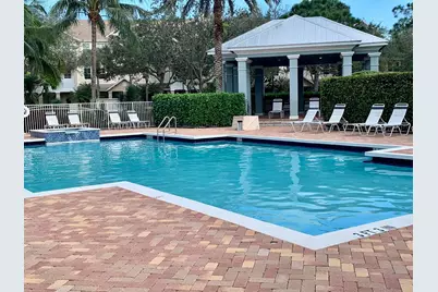 188 W Thatch Palm Circle, Jupiter, FL 33458 - Photo 7