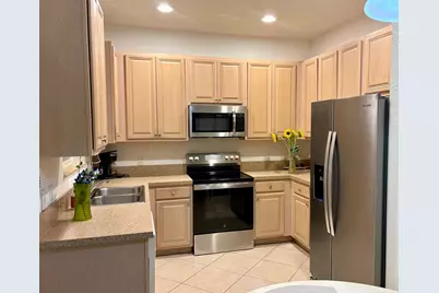 188 W Thatch Palm Circle, Jupiter, FL 33458 - Photo 3