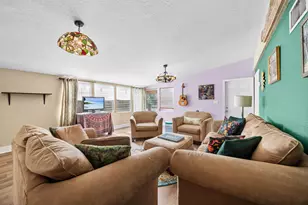 2695 Hayden Dr, Palm Springs, FL 33461 - Photo 3