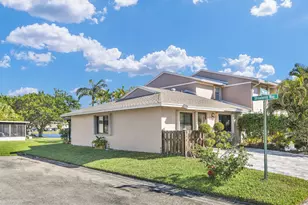 5347 Tennis Ln, Delray Beach, FL 33484 - Photo 3