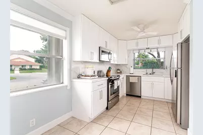 6269 Walk Circle, Boca Raton, FL 33433 - Photo 5