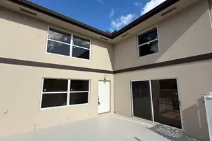 19 Amherst Ct, Royal Palm Beach, FL 33411 - Photo 15