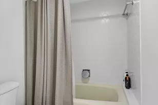 2400 Presidential Way, West Palm Beach, FL 33401 - Photo 31