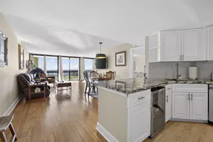 2400 Presidential Way, West Palm Beach, FL 33401 - Photo 1