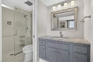 2400 Presidential Way, West Palm Beach, FL 33401 - Photo 19