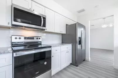 1040 Long Island Avenue, Fort Lauderdale, FL 33312 - Photo 11