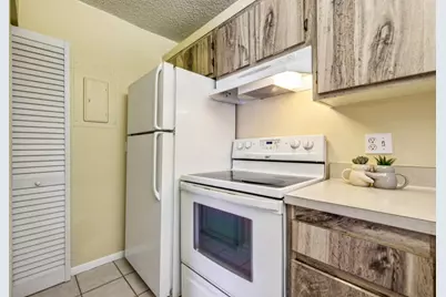 618 Sea Pine Way #A2, Greenacres, FL 33415 - Photo 13