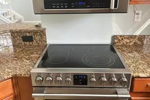 1637 SE Pomeroy St, Stuart, FL 34997 - Photo 5