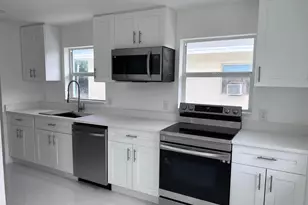 1015 S K St, Lake Worth Beach, FL 33460 - Photo 5