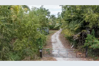 20199 Cole Lane, The Acreage, FL 33470 - Photo 7