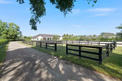 2889 Appaloosa Trail, Wellington, FL 33414 - Photo 45