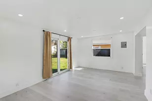 4005 NW 76th Ave, Coral Springs, FL 33065 - Photo 11