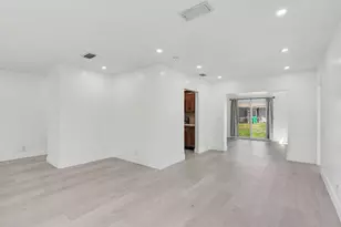 4005 NW 76th Ave, Coral Springs, FL 33065 - Photo 7