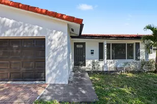 4005 NW 76th Ave, Coral Springs, FL 33065 - Photo 3