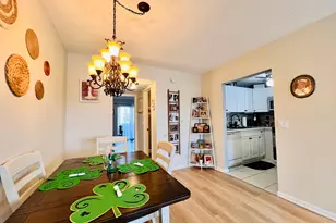 334 Southampton B, West Palm Beach, FL 33417 - Photo 5