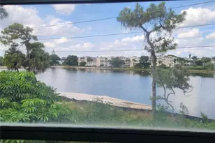 334 Southampton B, West Palm Beach, FL 33417 - Photo 11