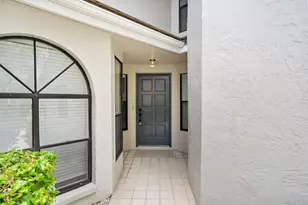 61 Edinburgh Dr, Palm Beach Gardens, FL 33418 - Photo 9