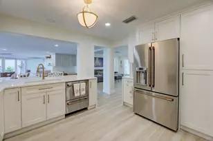 521 SE 4th Ct, Pompano Beach, FL 33060 - Photo 23