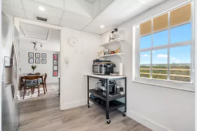 3900 Oaks Clubhouse Drive #503, Pompano Beach, FL 33069 - Photo 5