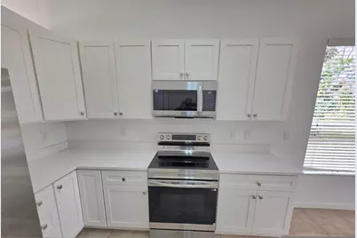 6204 Spring Lakes Terrace, Fort Pierce, FL 34951 - Photo 3