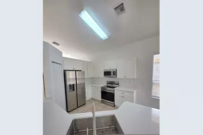 6204 Spring Lakes Terrace, Fort Pierce, FL 34951 - Photo 5