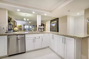 7286 Huntington Ln, Delray Beach, FL 33446 - Photo 1