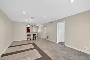 374 Bennington Ln, Lake Worth, FL 33467 - Photo 7