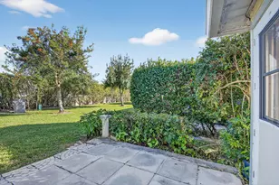 374 Bennington Ln, Lake Worth, FL 33467 - Photo 37
