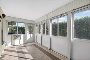 374 Bennington Ln, Lake Worth, FL 33467 - Photo 11